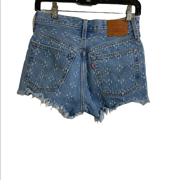 Levi’s 501 Highrise denim shorts Dottie blue gray hem. Button fly. Size25 - Picture 10 of 12